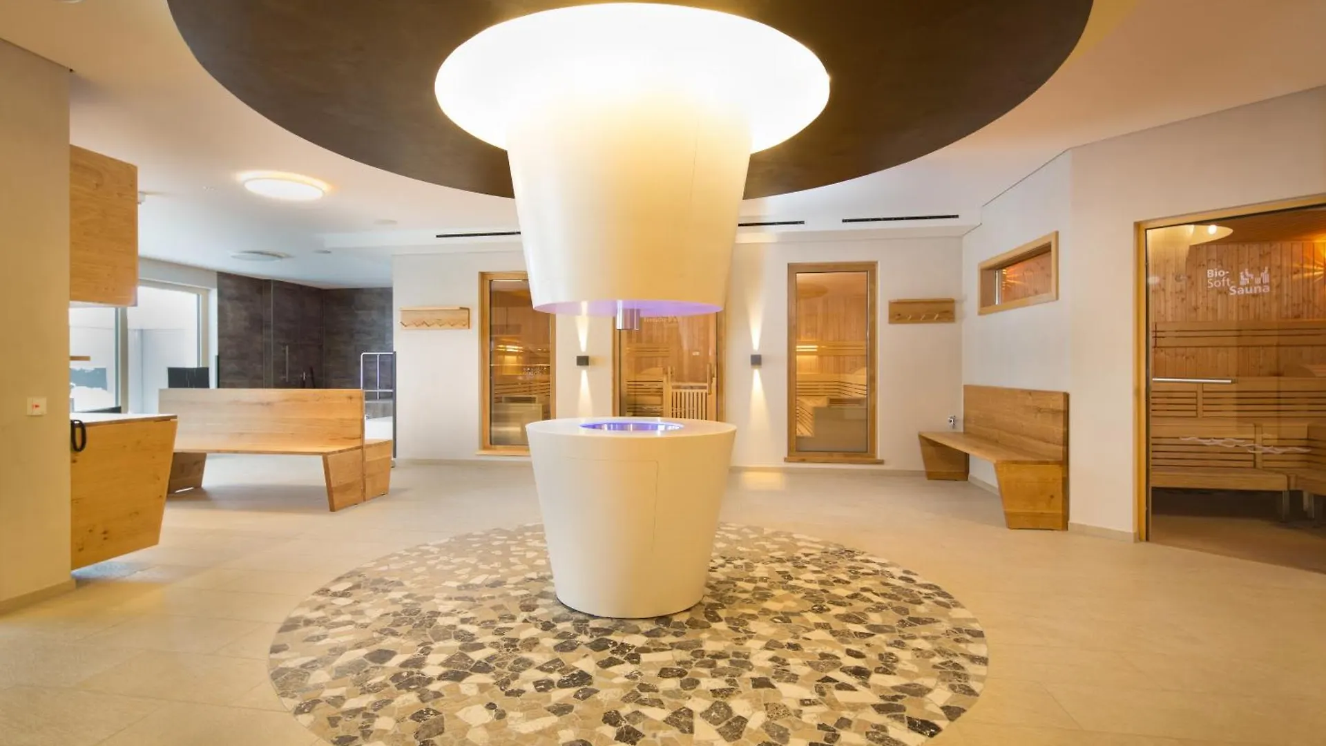 Ferienwohnung Poldi - Annehmlichkeiten Von 4-Sterne Familien- Und Wellnesshotel Viktoria Koennen Mitgenutzt Werden Oberstdorf Apartment